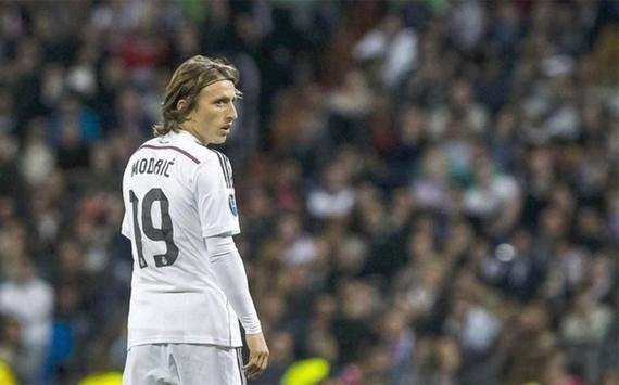 金彭贝：对我来说，在巴黎赢一座欧冠意义要大于在皇马赢五座