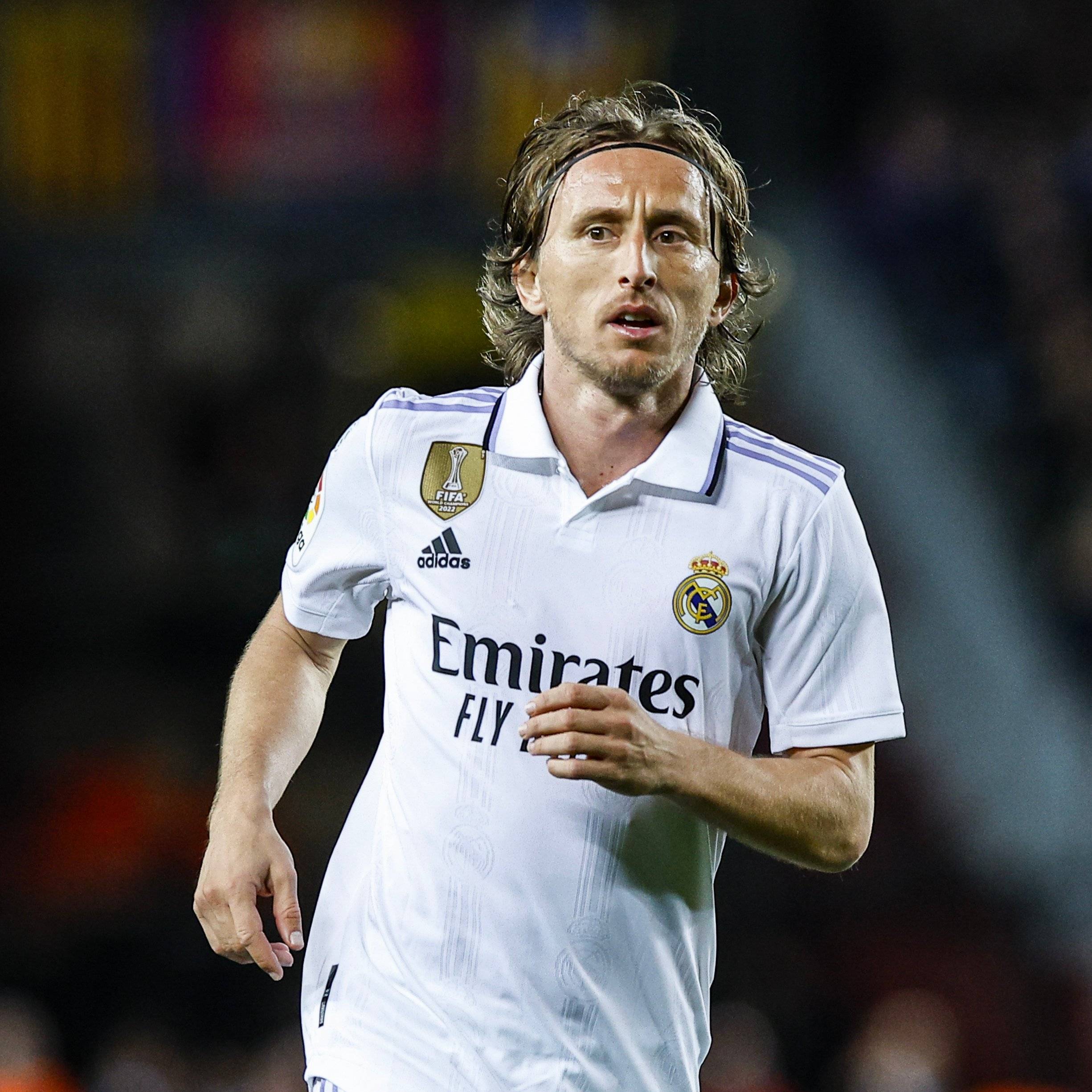 湖人浓眉哥篮下统治锁定胜利