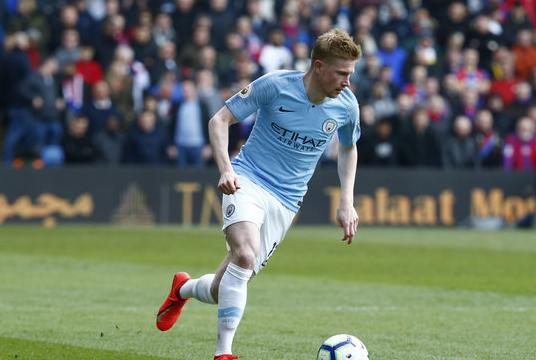 皇马近期面临高压，阿隆索执教遇阻，潜在替代者包括瓜迪奥拉、齐达内及阿韦罗亚，比赛关键影响其未来。